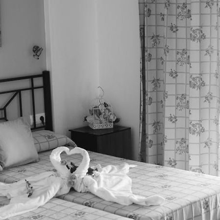 Hostal Malia Conil De La Frontera Eksteriør bilde