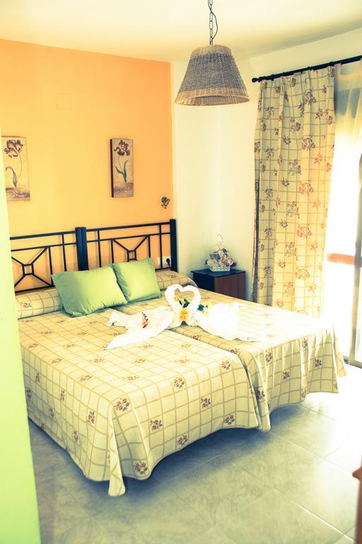 Hostal Malia Conil De La Frontera Eksteriør bilde
